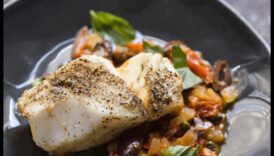 المطبخ المائي: مغامرات الطهي مع أنواع الأسماك الأقل شهرة