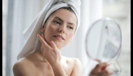 طقوس العناية بالبشرة لأنماط الحياة المزدحمة: تبسيط روتينك للحصول على النتائج